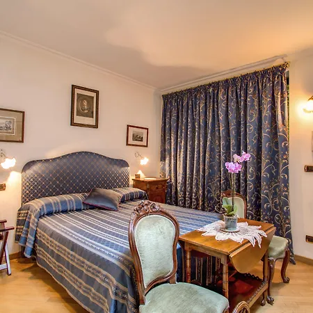 Nocleg ze śniadaniem Navona Gallery 4*