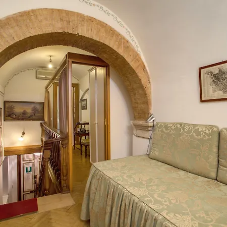 Nocleg ze śniadaniem Navona Gallery 4*