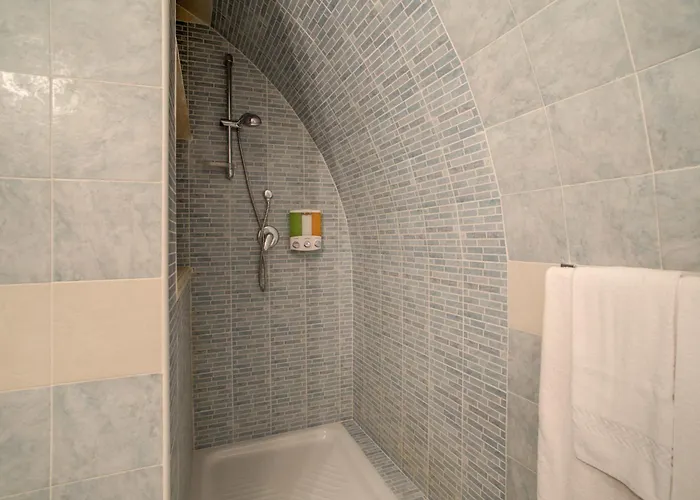 Navona Gallery Couette-café 4*