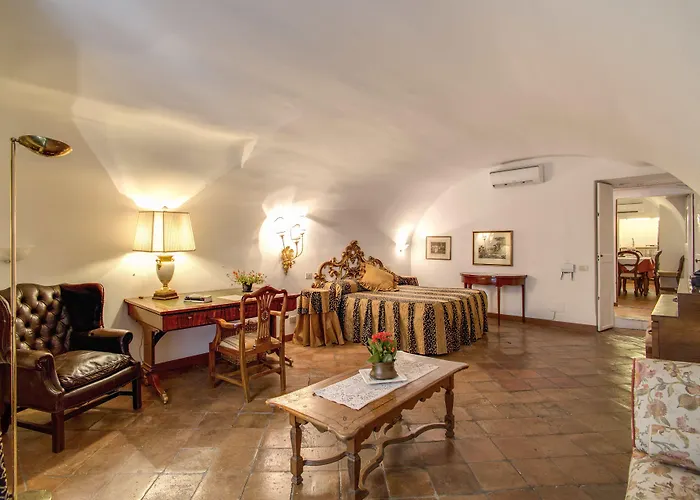 Navona Gallery Couette-café