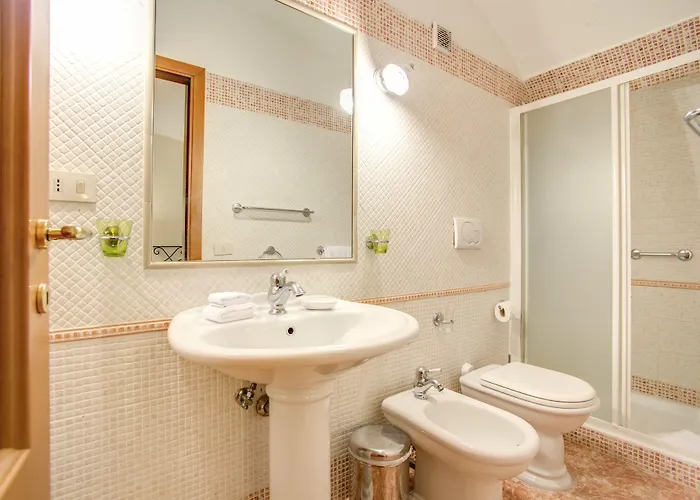 Navona Gallery Couette-café 4*