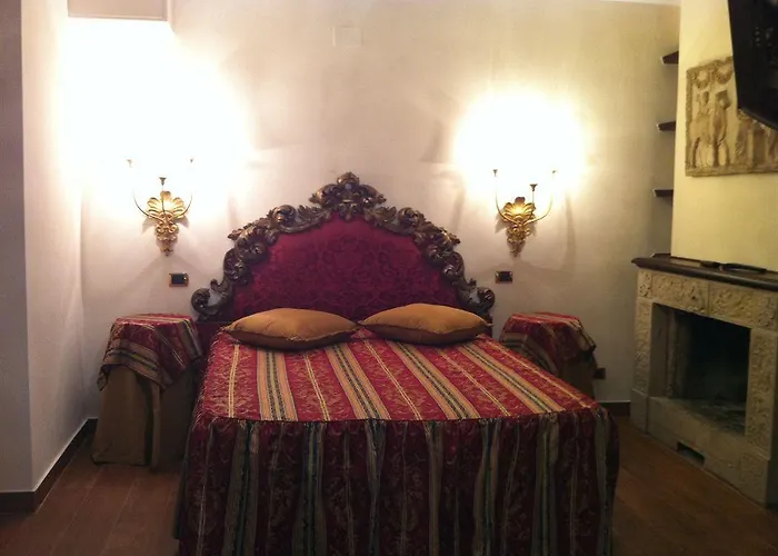 Couette-café Navona Gallery