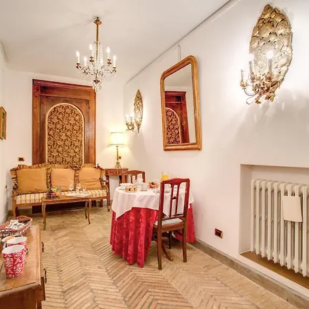 Navona Gallery Bed & Breakfast 4*